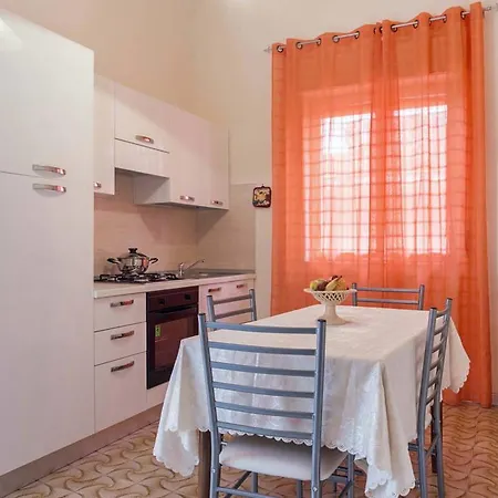La Camelia Apartment *